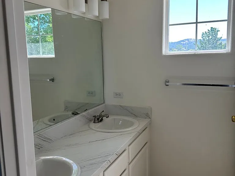 8550 Paseo De Caballo — Photo 12