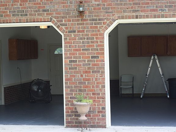 Garage is 26' x 28' outside dimensions