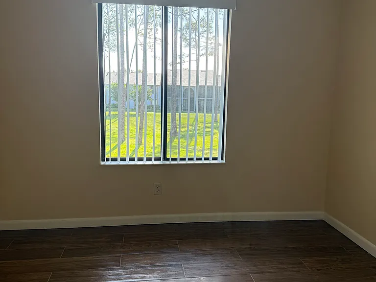 8219 Sun Spring Cir #72 — Photo 13
