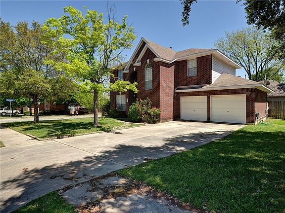 3rd image of 17805 Dansworth Dr