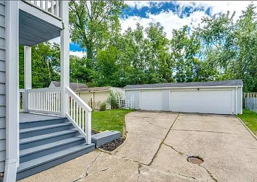 14300 Darwin Ave Photo 1