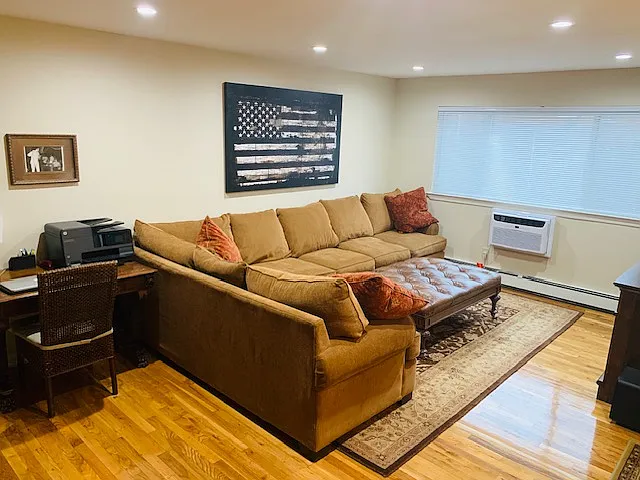 1 bed, 760 sqft, $3,090 — Photo 4