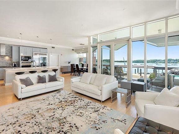 4th image of 341 Thames St Unit 309