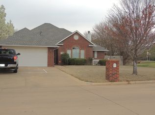 2226 Constitution Ave, Enid, OK 73703