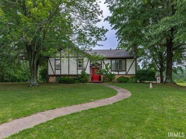14701 Honeysuckle Dr, Evansville, IN 47725