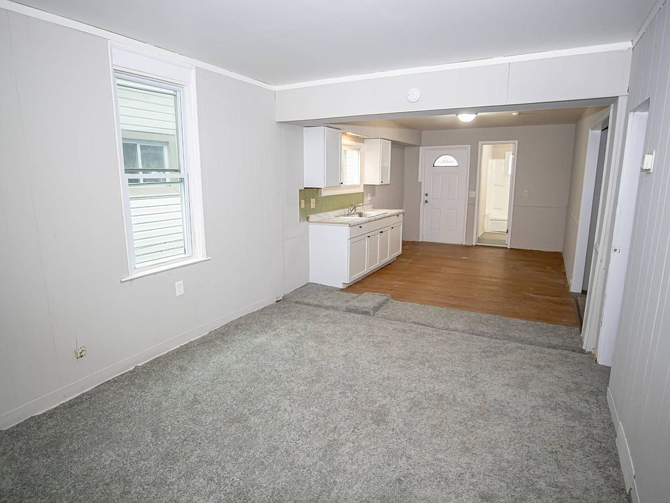 1st image of 3969 E 64th St #1