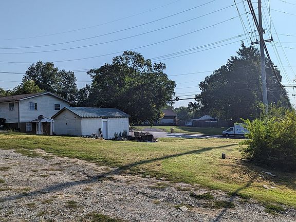 4th image of 200 Myatt Dr