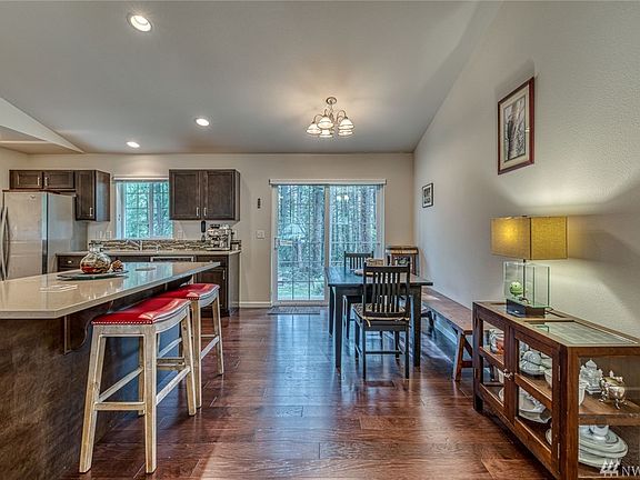 4th image of 6202 156th St NW