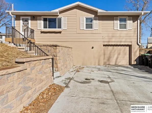 12126 Orchard Ave, Omaha, NE 68137