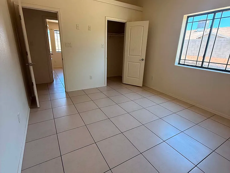 1461 N De La Vara Ave — Photo 15