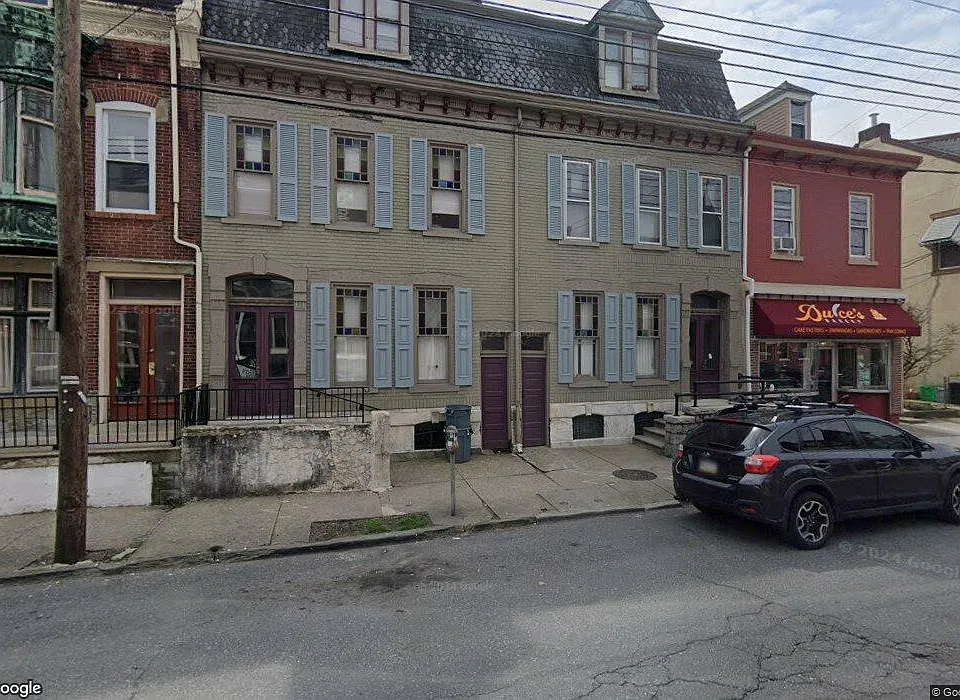 1118-1118 W Linden St