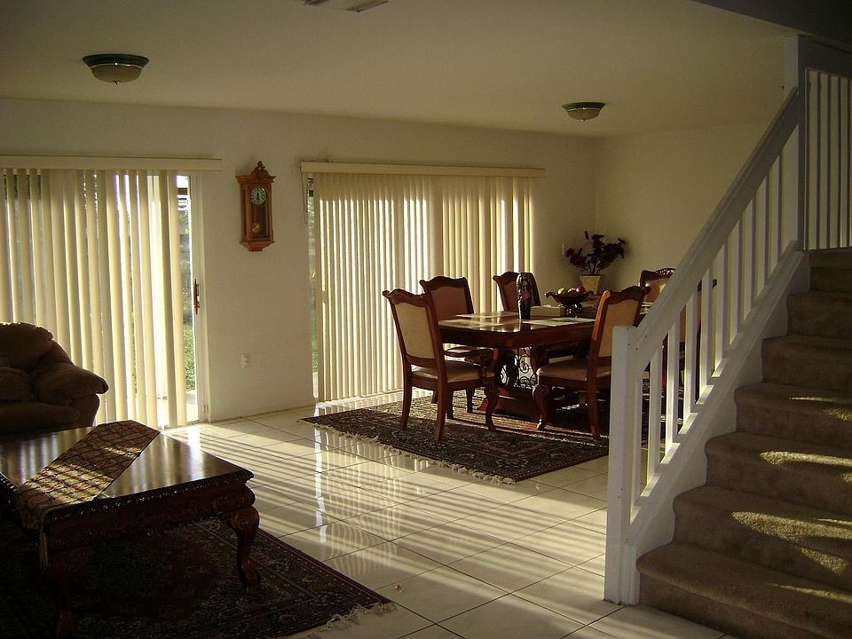 Main Entrance - Bautiful House