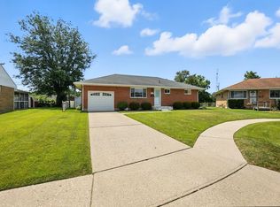 1109 Student Ave, Springfield, OH 45503