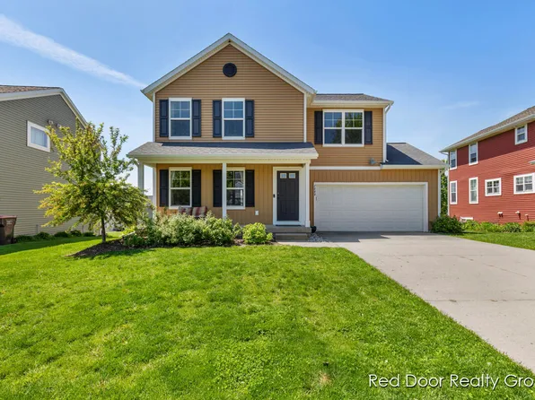 2689 Blue Stem Dr, Zeeland, MI 49464
