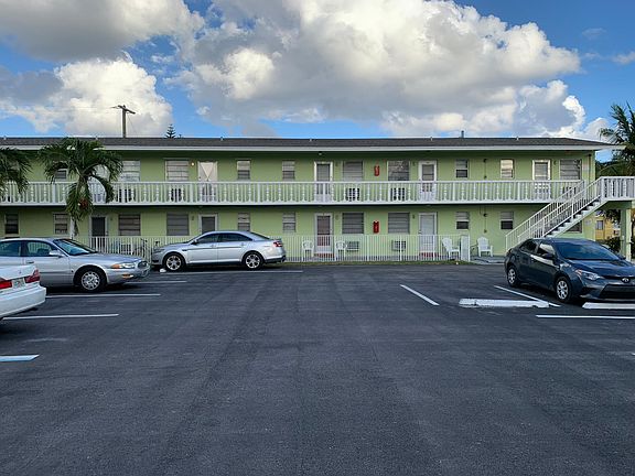 2nd image of 702 N L St APT 7