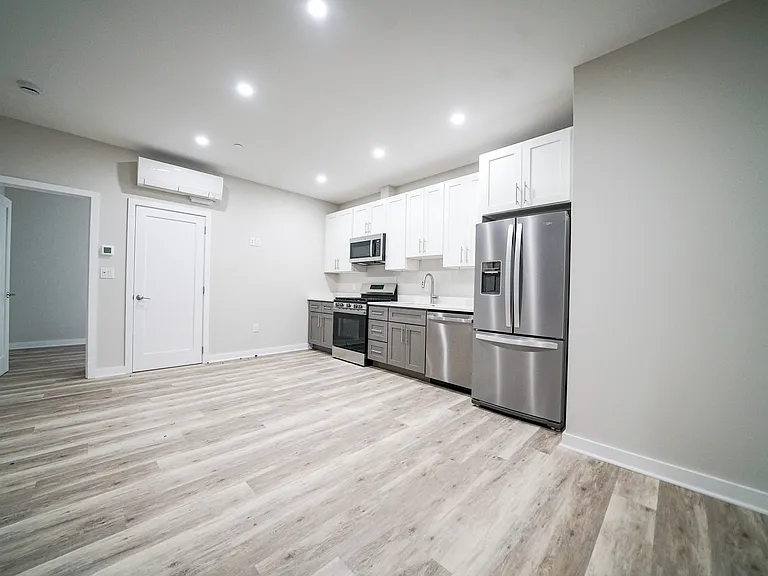 10 Blackwood St #114 — Photo 4