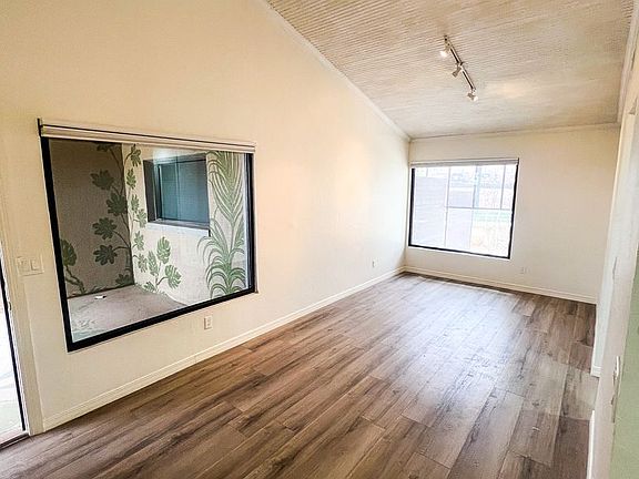 3rd image of 1606 N Stanton St APT 7