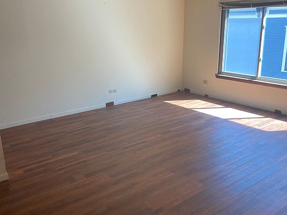 2nd image of 943 Pleasant St APT 2A