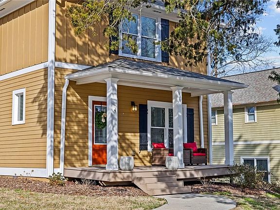 5th image of 4557 Spring St