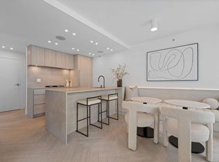 1438 Richards St #2206, Vancouver, BC V6Z 3B8