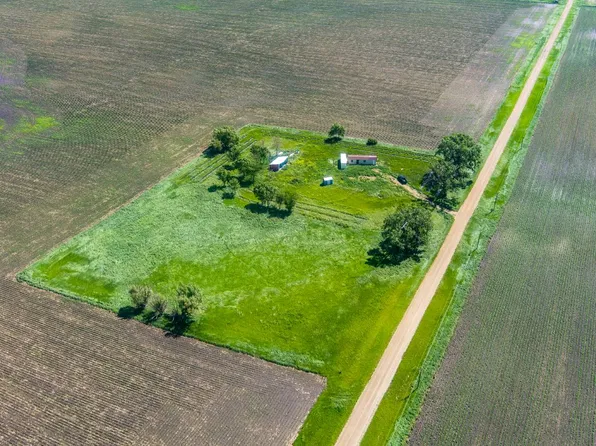 44518 215th St, Oldham, SD 57051