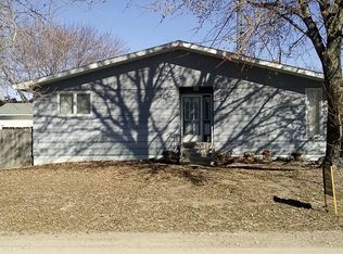 406 Maple St, Saint Libory, NE 68872