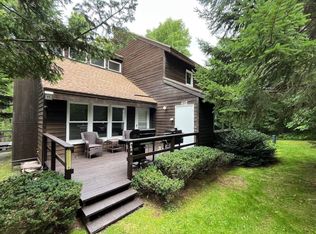61 Country Club Rd, West Dover, VT 05356
