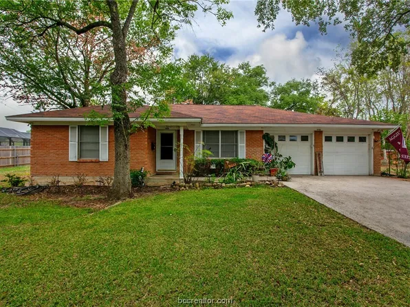 1601 Armistead St, College Station, TX 77840