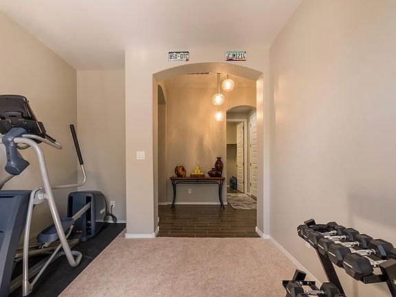 4th image of 6913 Yukon Rd NE