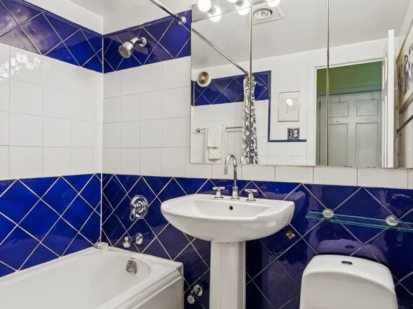 311 East 83rd Street image 6 of 9