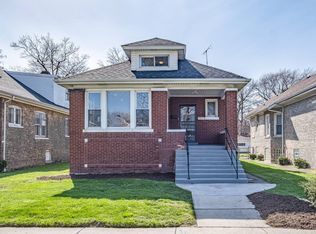 7942 S Bennett Ave, Chicago, IL 60617