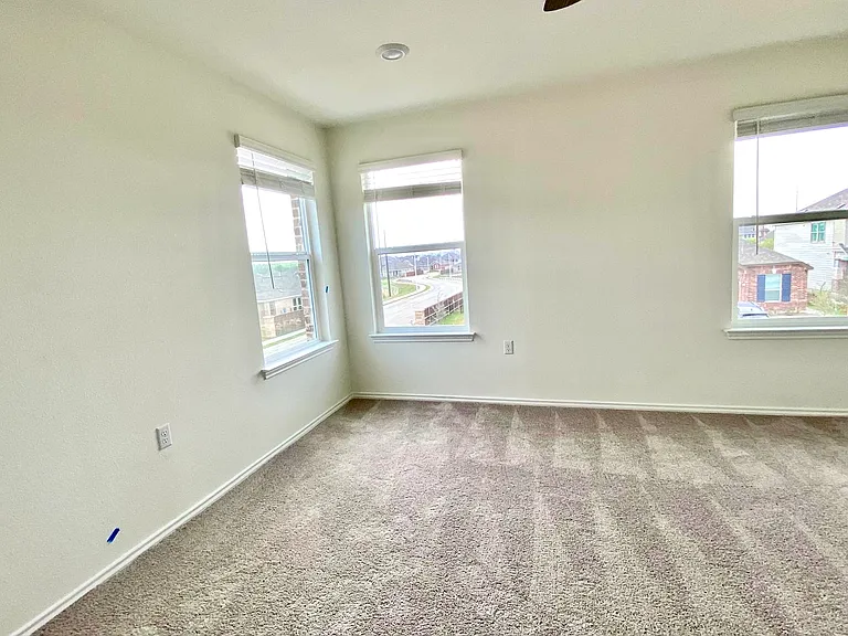 4701 Cobalt Ln — Photo 6