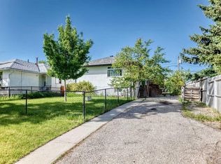 4004 S 7th Ave SW, Calgary, AB T3C 0E1