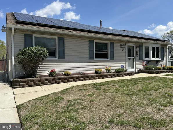 700 Concord Dr, Browns Mills, NJ 08015