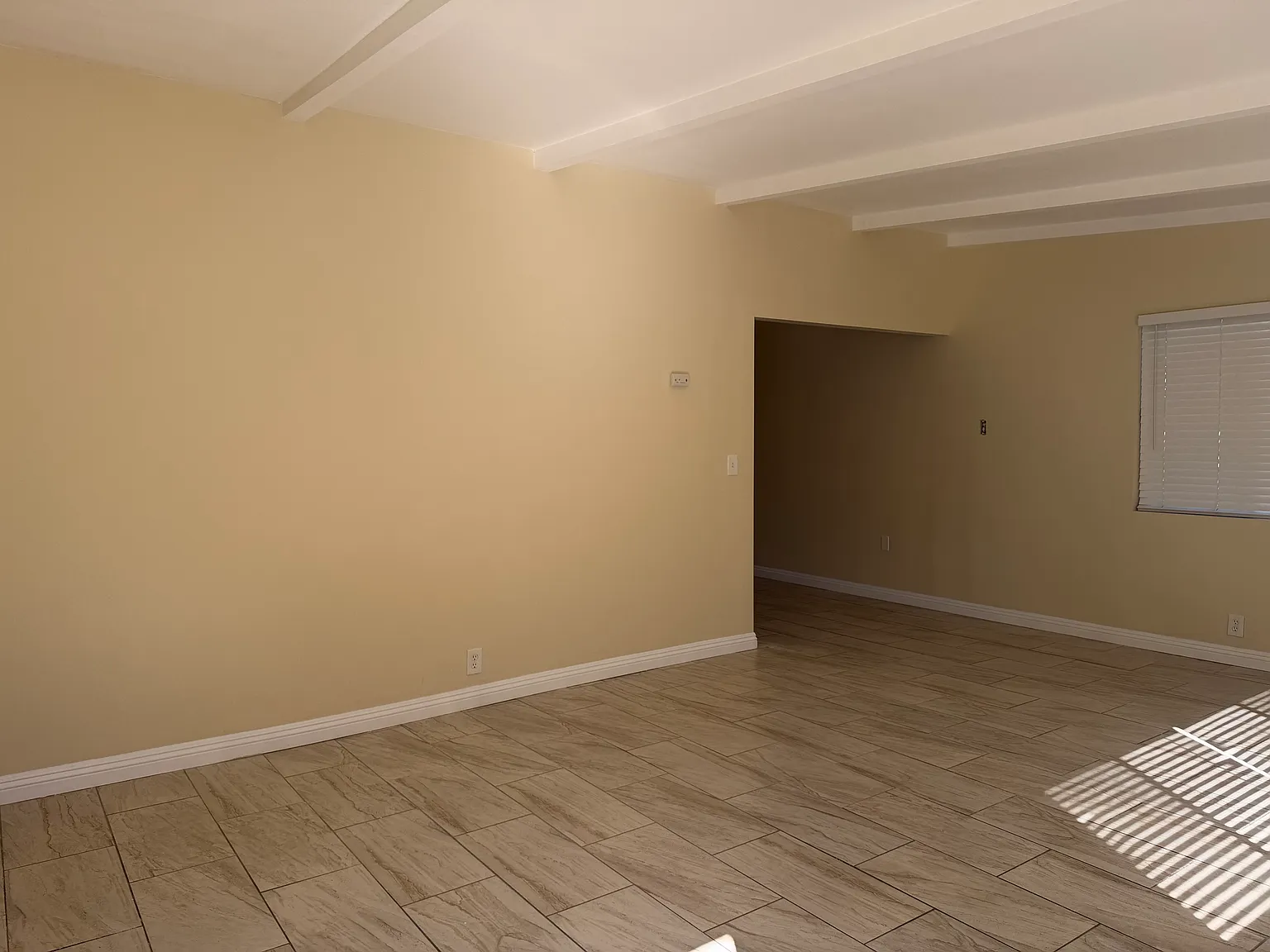 2 bed, 841 sqft, $1,645 — Photo 3
