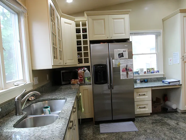 31 Florence St #31 — Photo 12