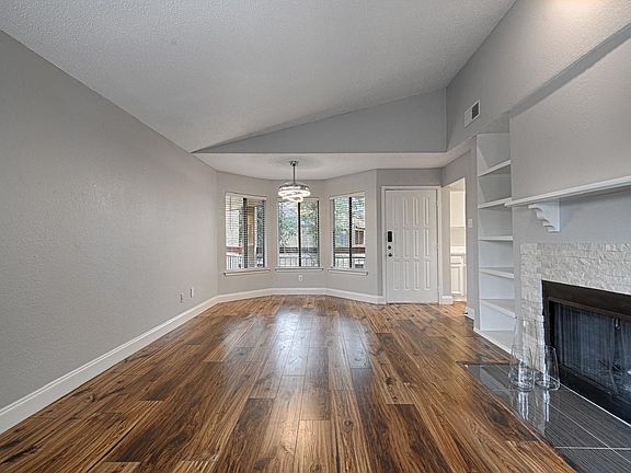 5th image of 5550 Spring Valley Rd #31