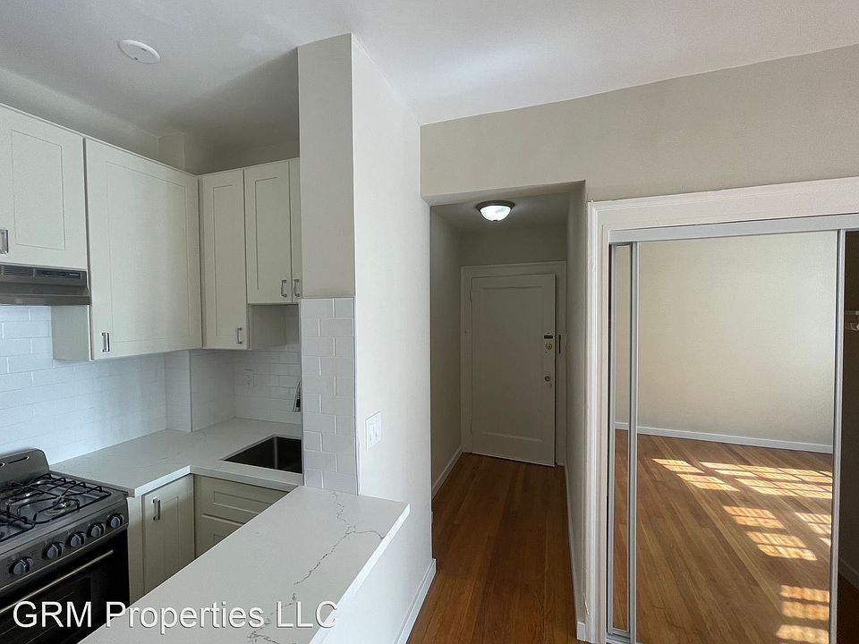 1st image of 700 Taylor St APT 204