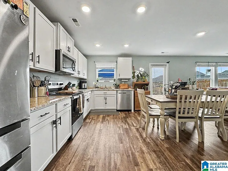 1230 Shaggy Bark Ln — Photo 9