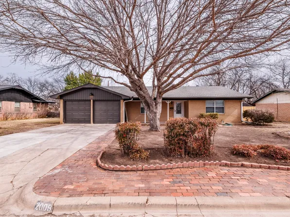 2008 10th St, Brownwood, TX 76801