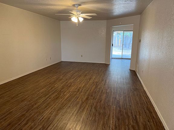 3rd image of 4004 Hitchrock Dr