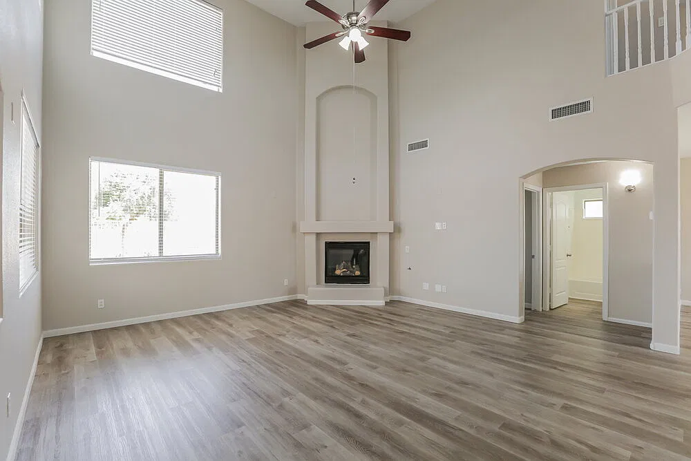 5 bed, 3.0 bath, 2974 sqft, $3,200 — Photo 4