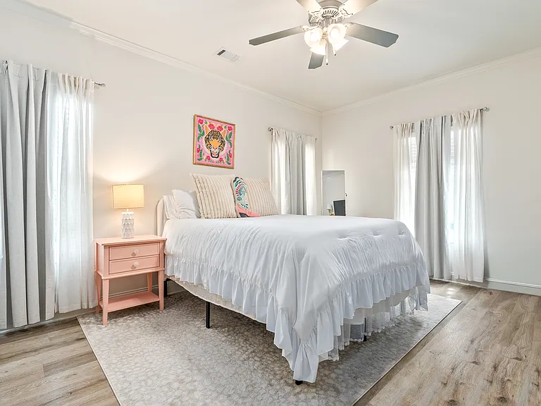 363 W Drake Ave — Photo 5