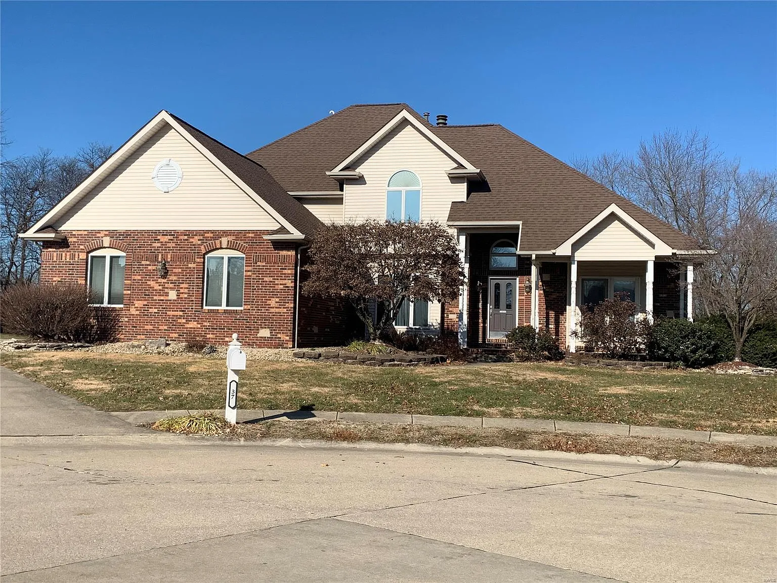 37 Meadow Rue Dr photo 1
