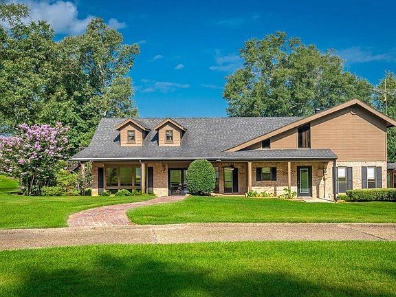2nd image of 122 Lisa Ln