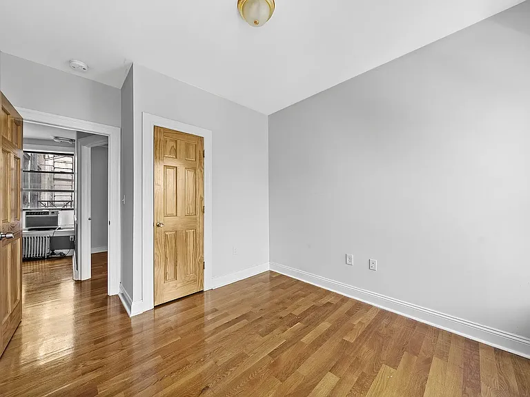 98 Thompson St #20 — Photo 5