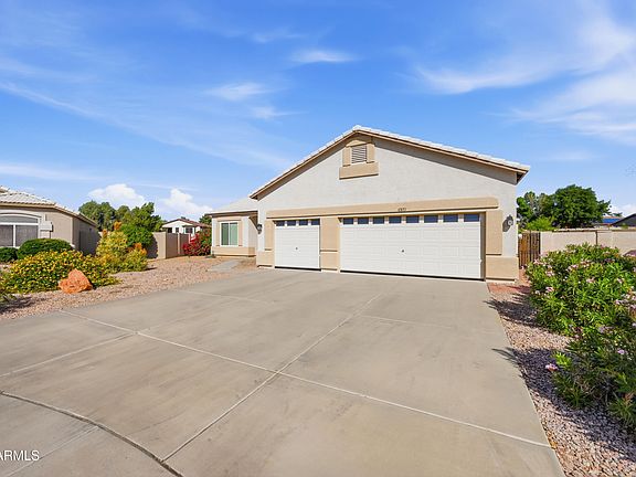 3rd image of 10873 W ORAIBI Drive