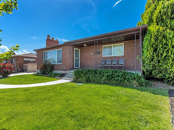 3rd image of 8343 W Clarry Cir