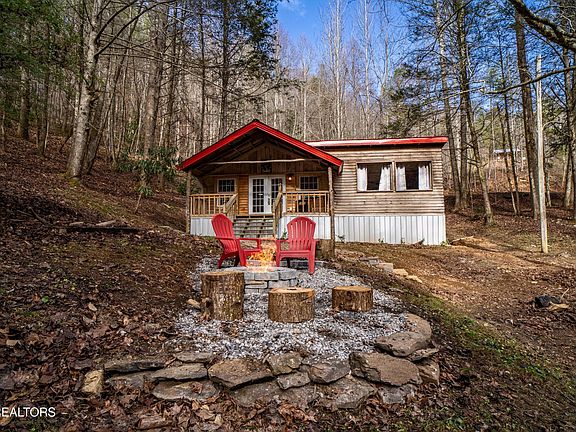 2nd image of 915 Newcombe Branch Way