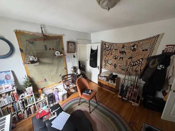9 Arlington St, Somerville, MA
